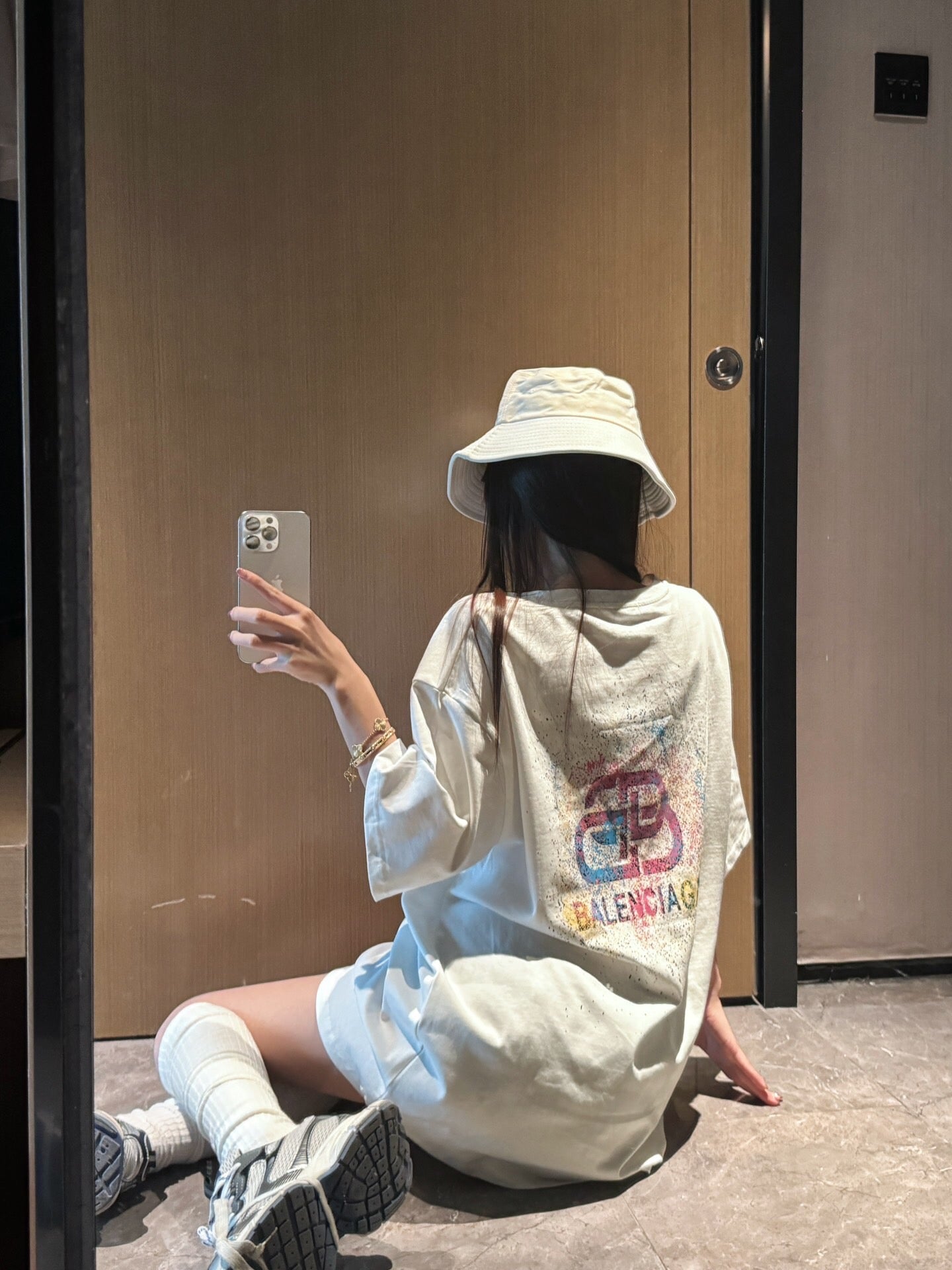巴黎世-2403 彩繪圖案寬鬆短袖Tee 黑白兩色
