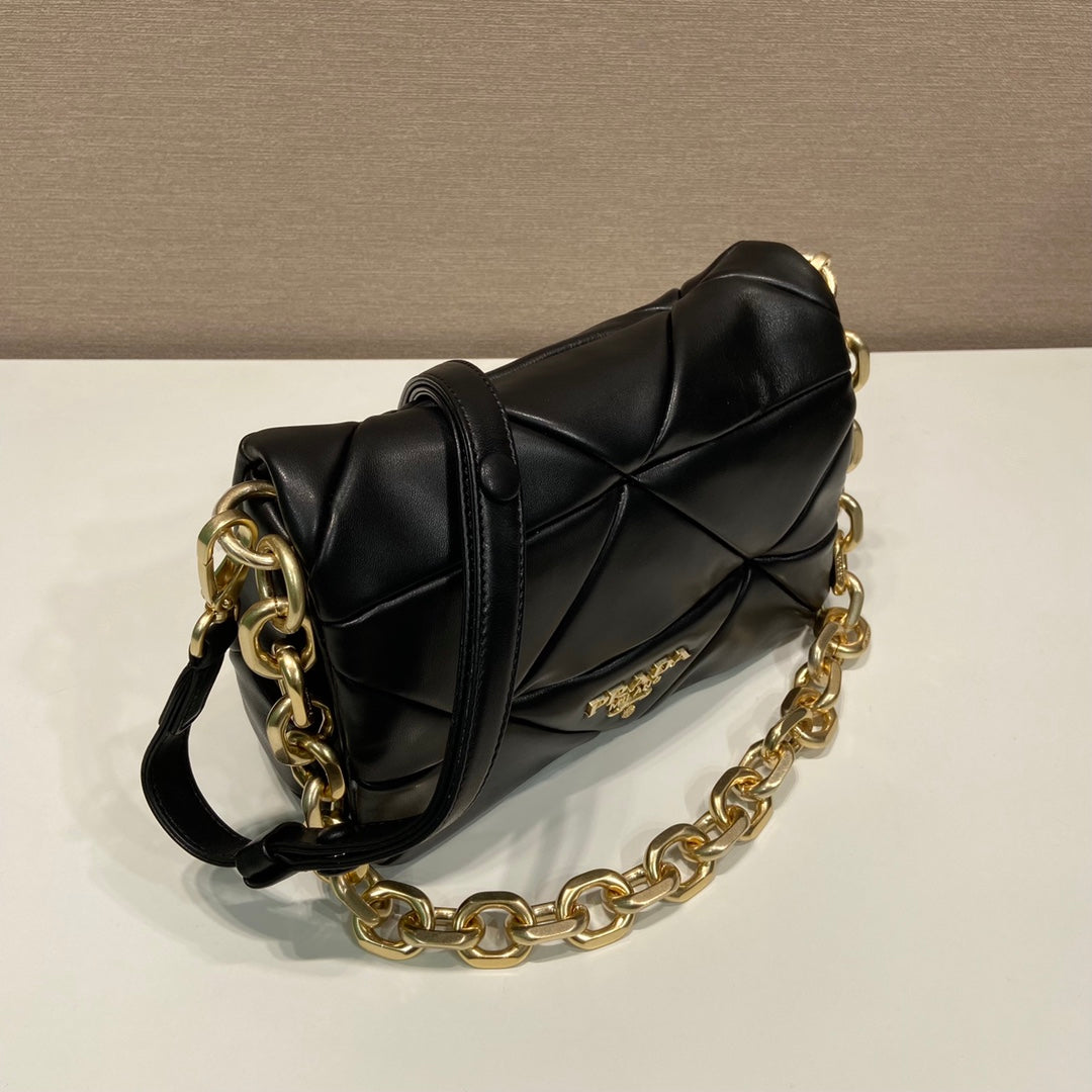 普P家-System羊革單肩包 黑色 24CM