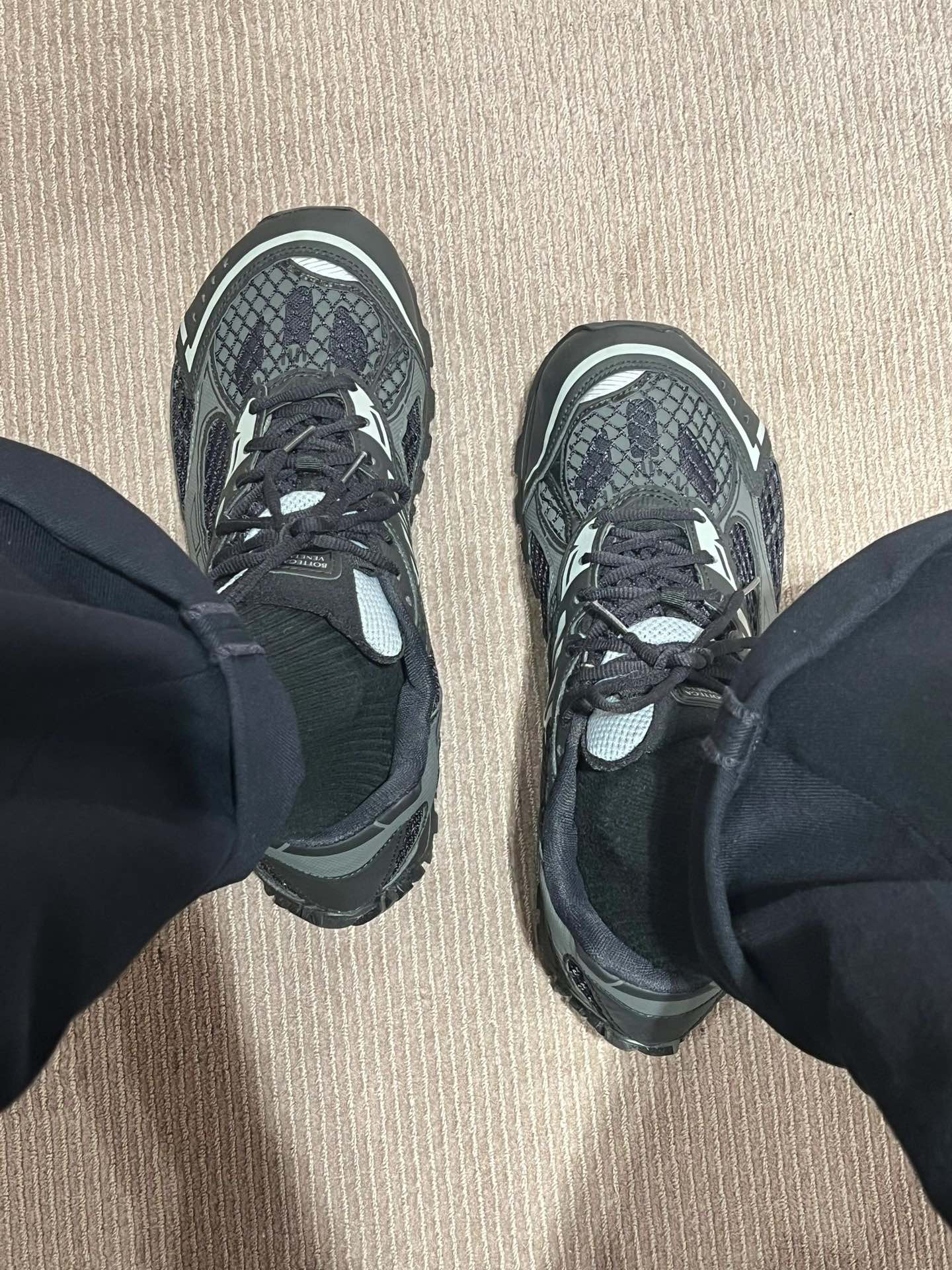 B編織-2023新款 Orbit設計師謝幕款 休閒運動鞋 男女同款 黑色