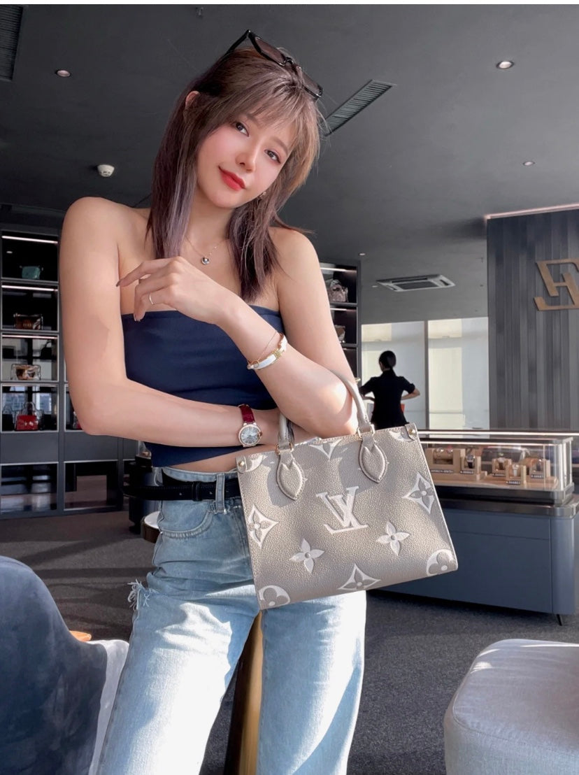 M45560 路L家-Onthego PM 杏色