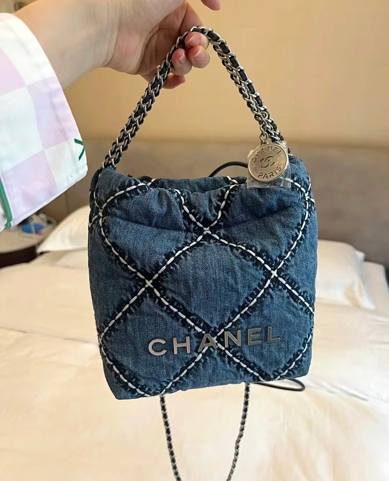 小香家-春夏新款 Chanel 22號手袋 菱格紋縫線牛仔布 小號