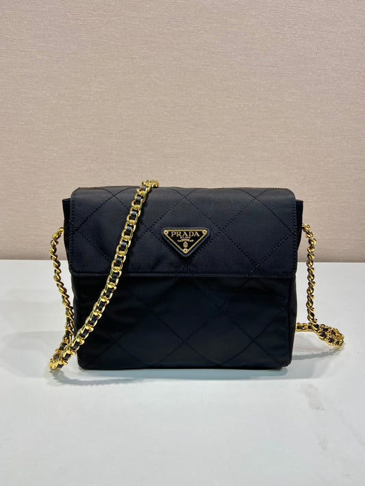 普P家-中古斜背包 黑色大號