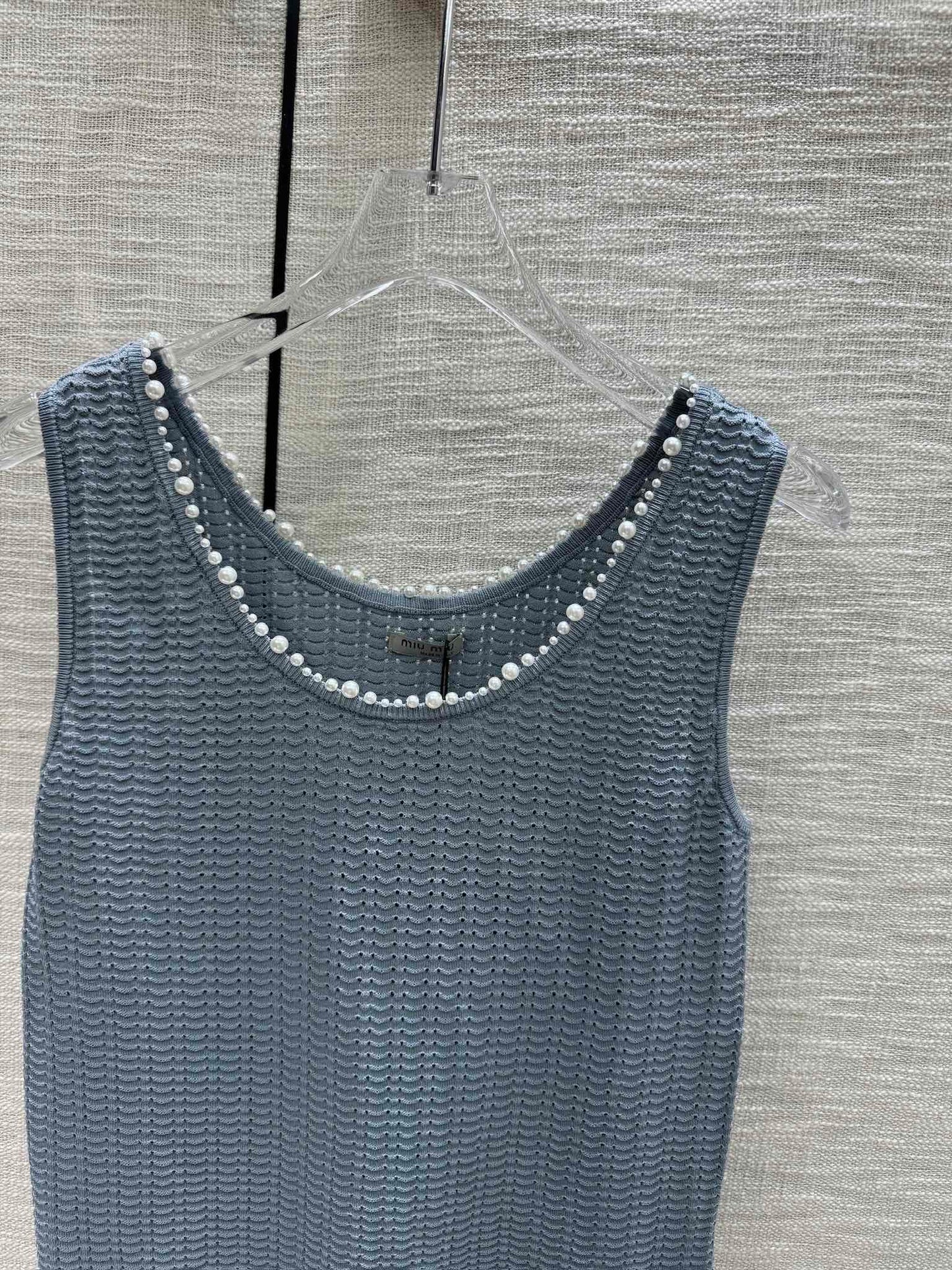 穆Ｍ家-2404 重工釘珠針織背心 灰色