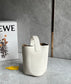 羅L威-Pebble Bucket迷你水桶包 象牙白