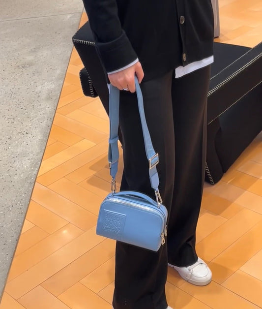 羅L威-2023新款 牛皮革相機包 男女同款 藍色