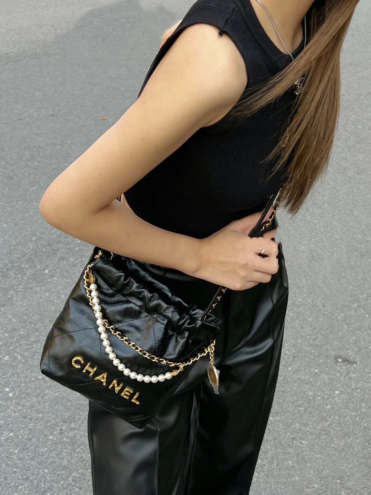 小香家-Chanel 22號手袋 黑色 雙鍊條 珍珠鍊