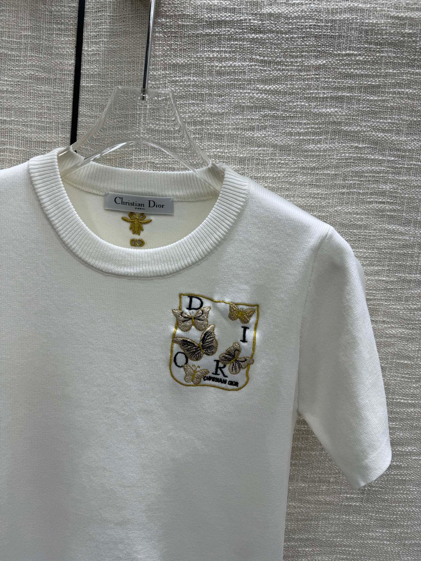 迪D家-2403 刺繡蝴蝶圓領針織短袖 白色