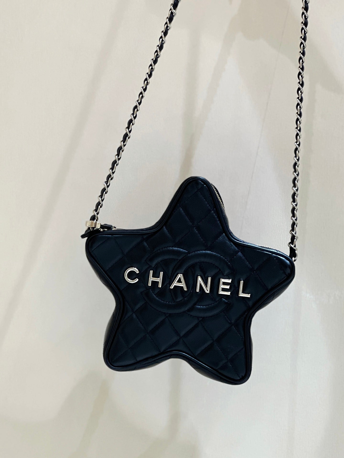 小香家-Chanel 24c 早春度假系列限量版 星星包 黑色