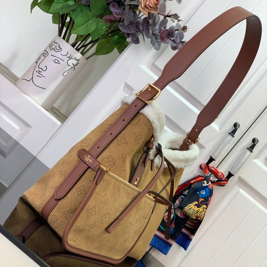 路L家-CarryAll 小號手袋 卡其色
