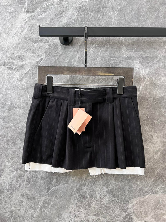 穆M家-2404 春夏新品 豎條紋西裝小馬甲半裙 黑色