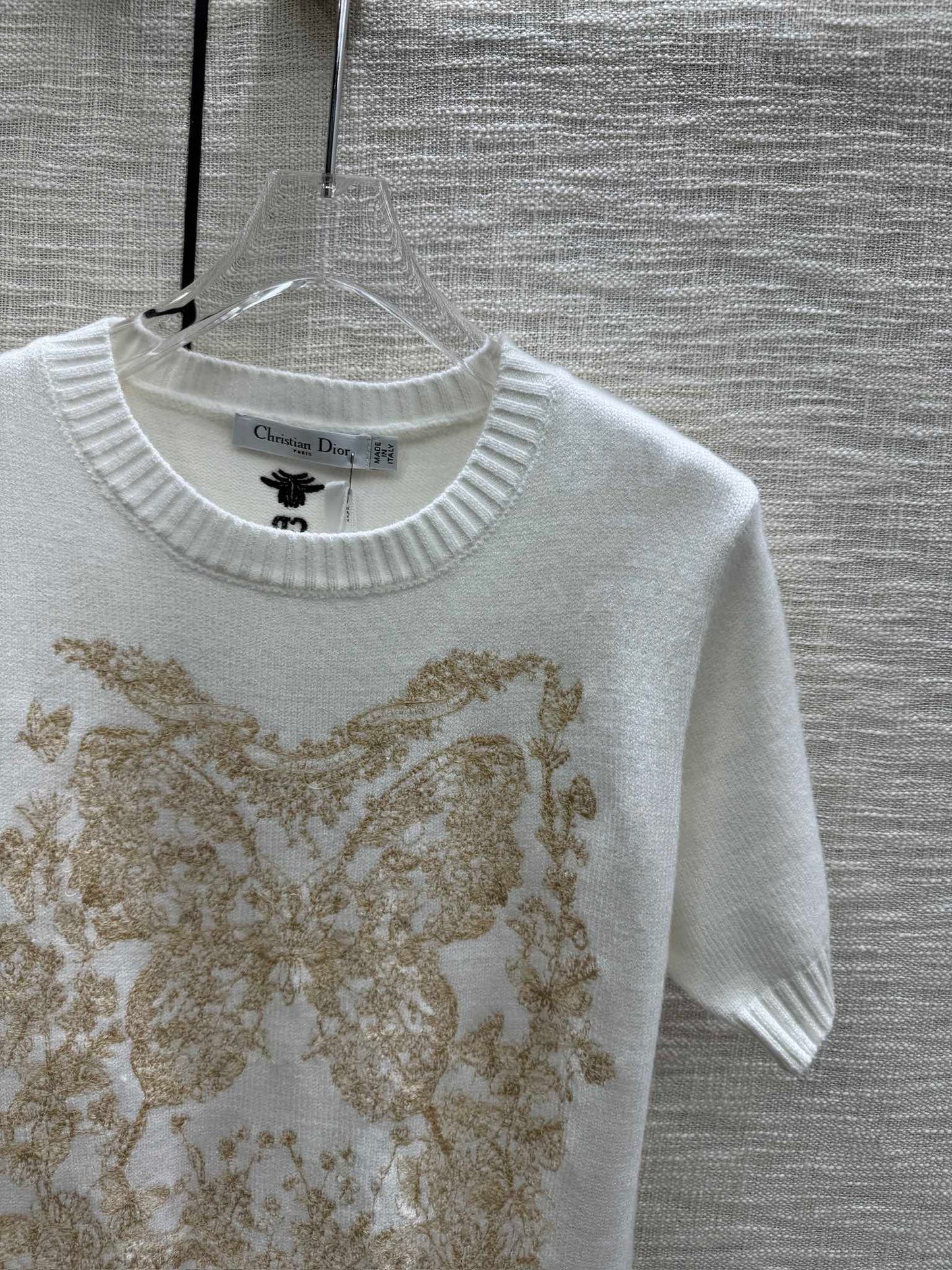迪D家-2403 花花蝴蝶系列刺繡針織短袖 白色