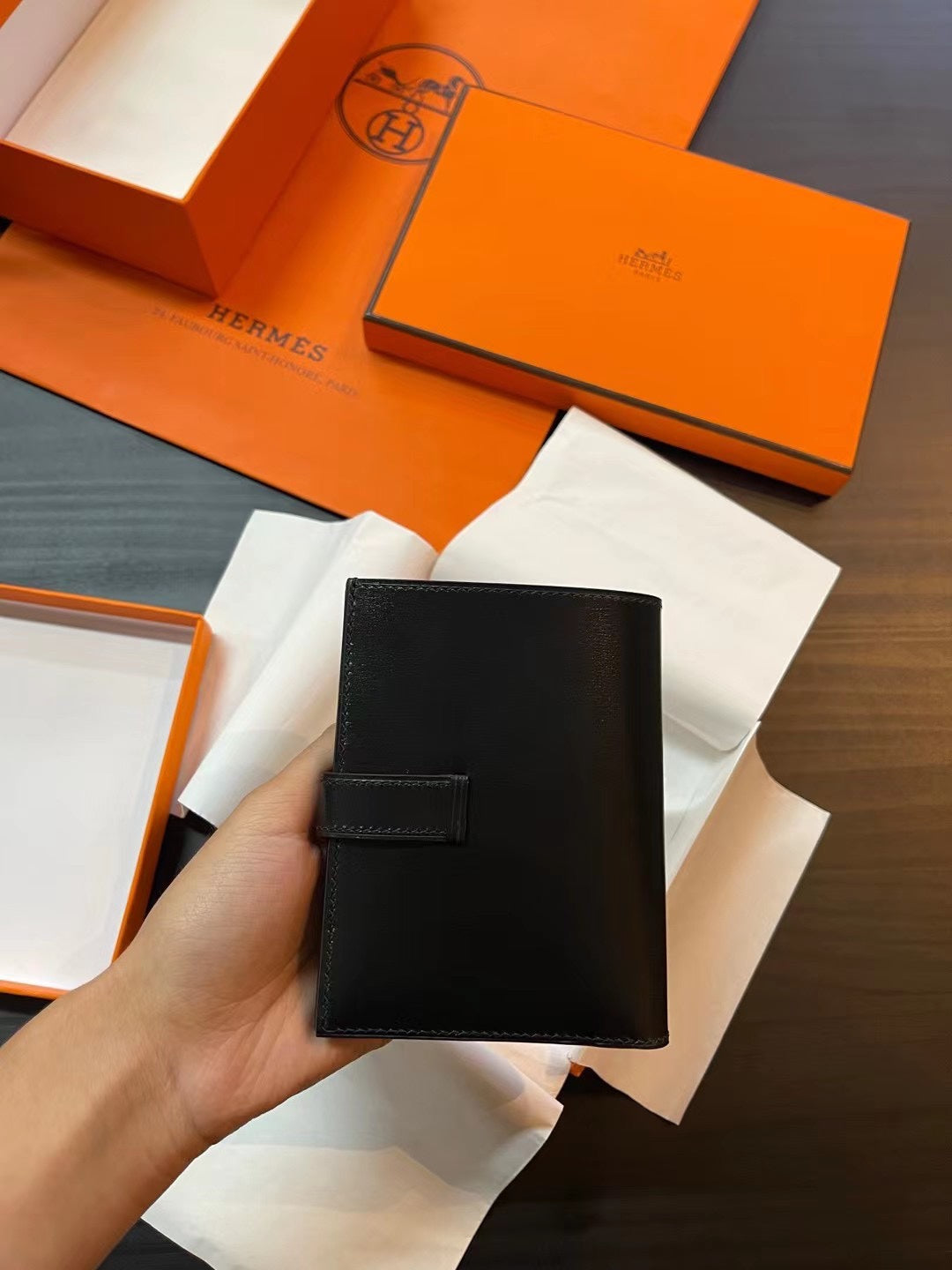 熱銷款 小愛款-Bearn 卡包短夾 Box 黑色 金扣