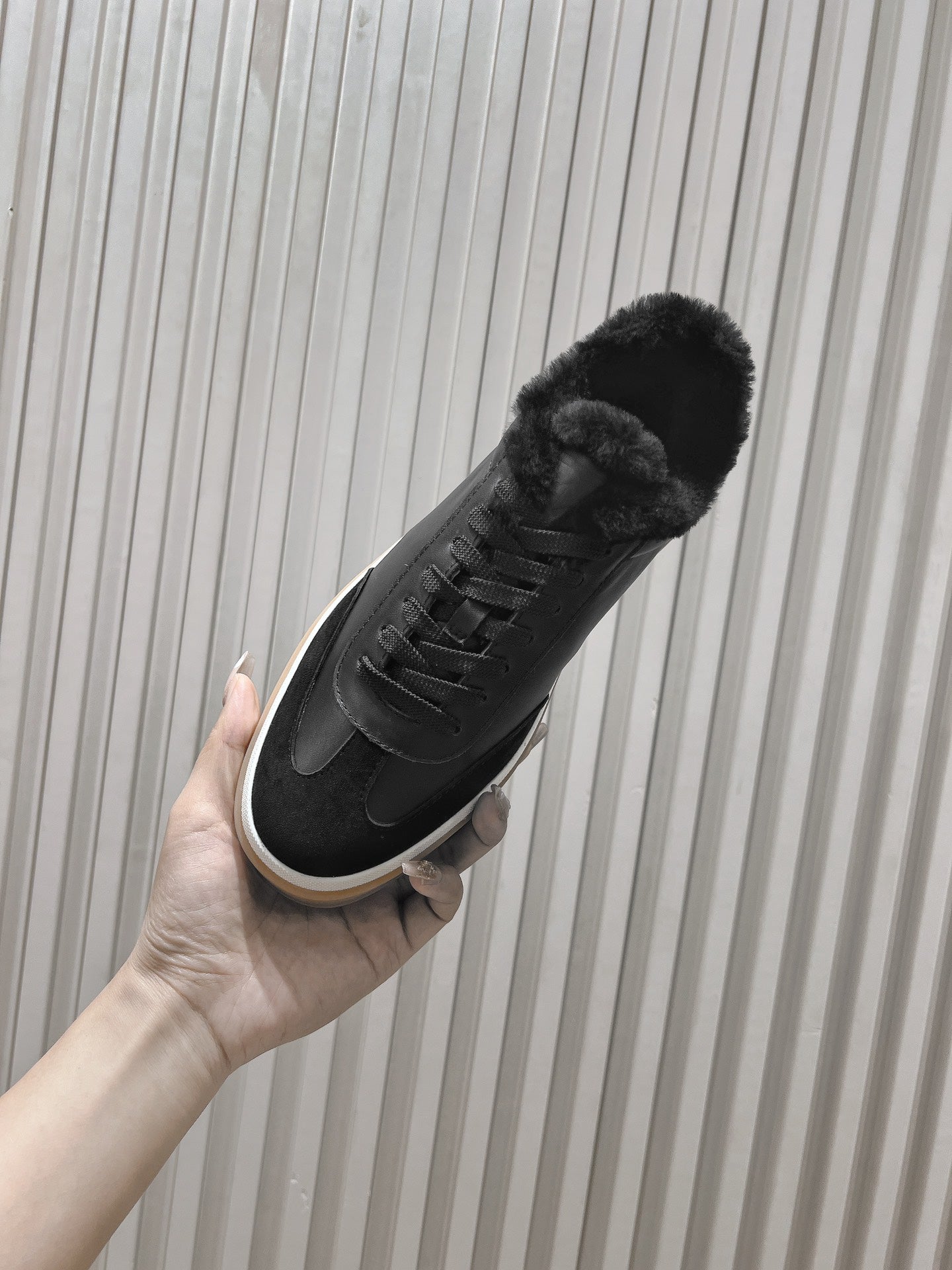 L-Piana-2024 休閒鞋 黑色