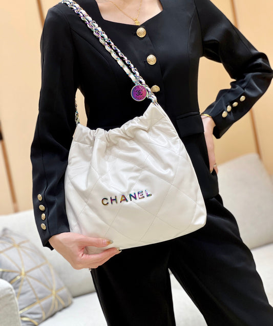 小香風-早春新款Chanel 22號手袋 白色小號