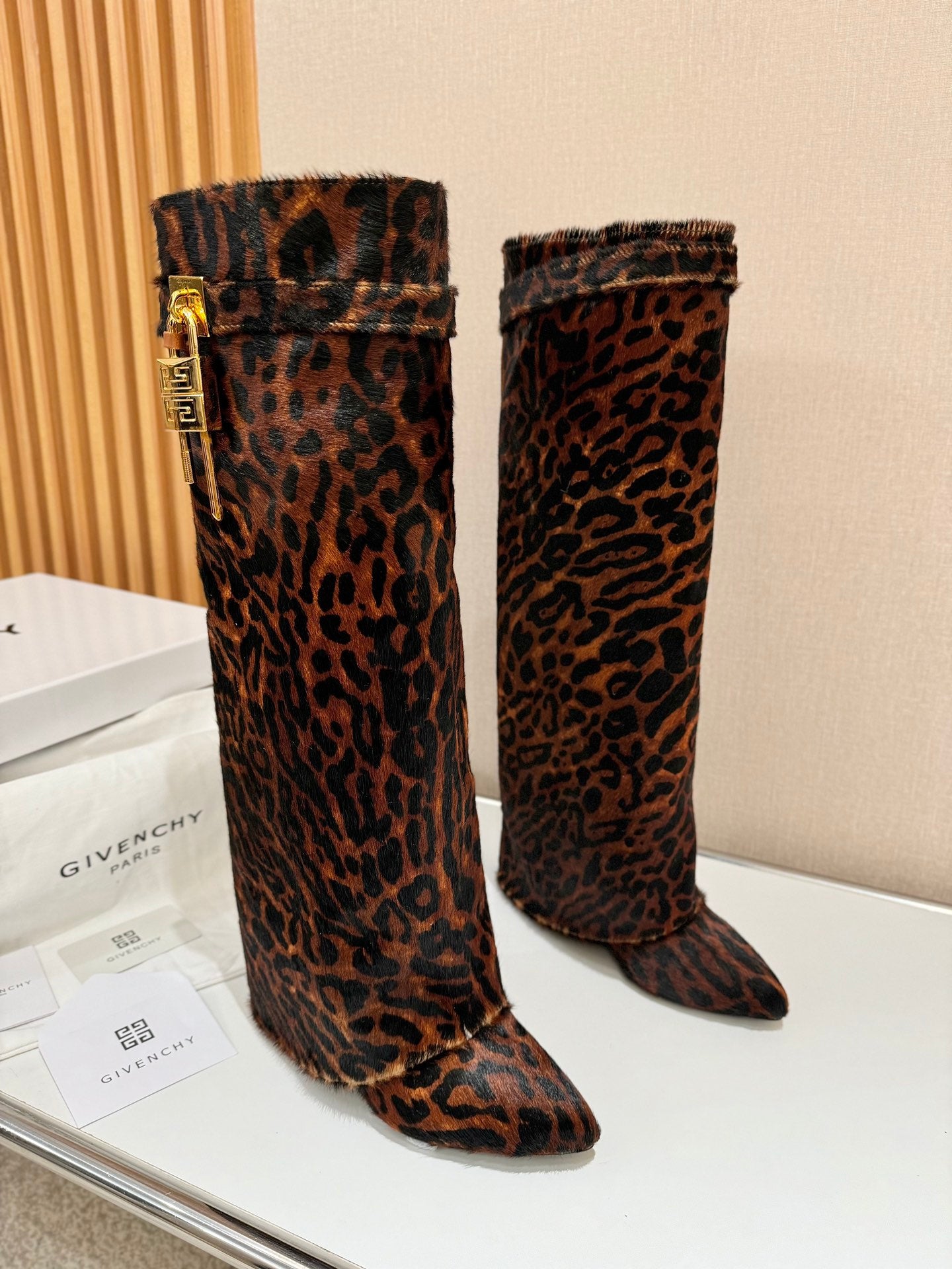 紀梵G-2024豹紋長靴 高跟鞋 咖啡色