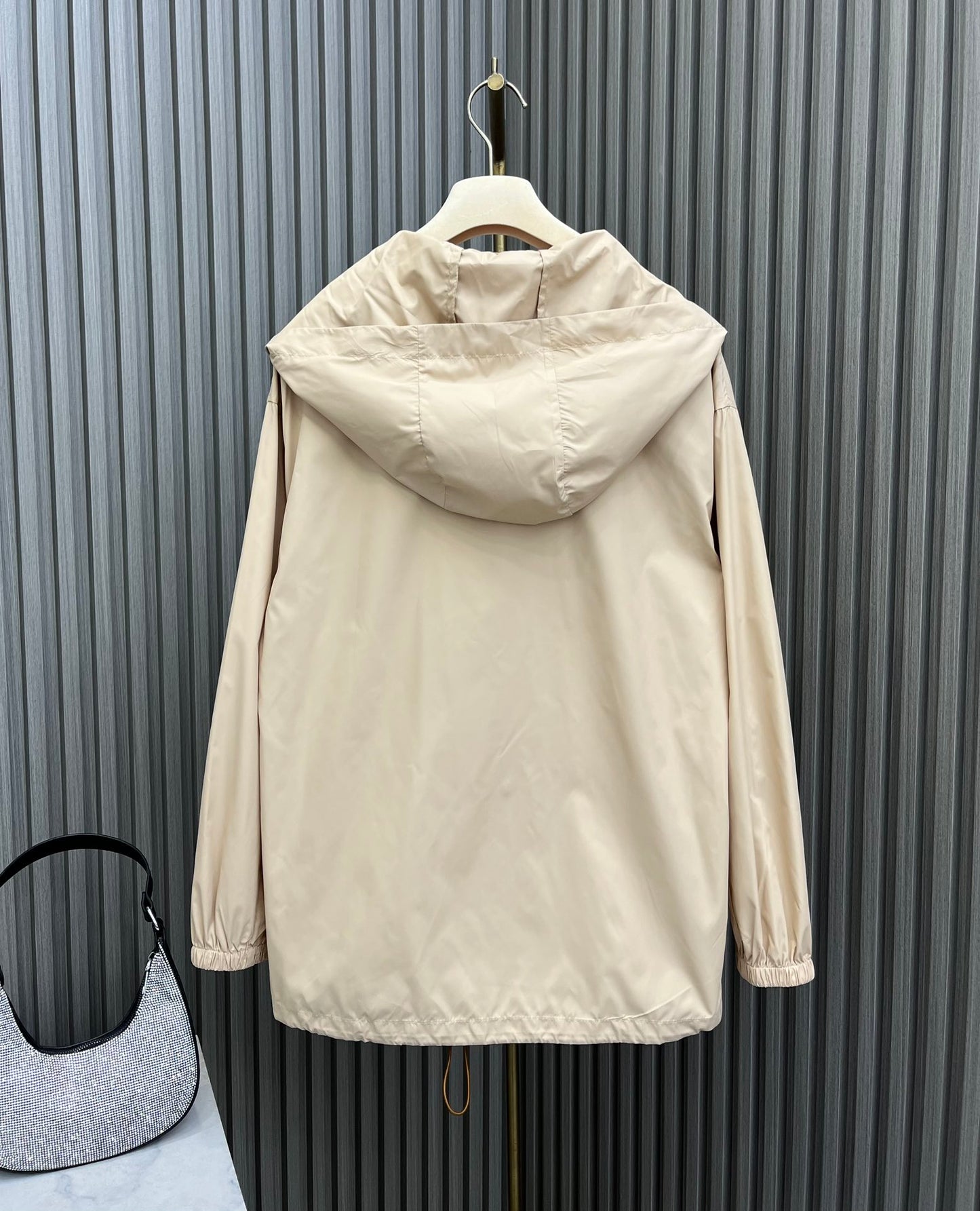 穆M家-2404 24新品薄款尼龍連帽套裝 卡其色