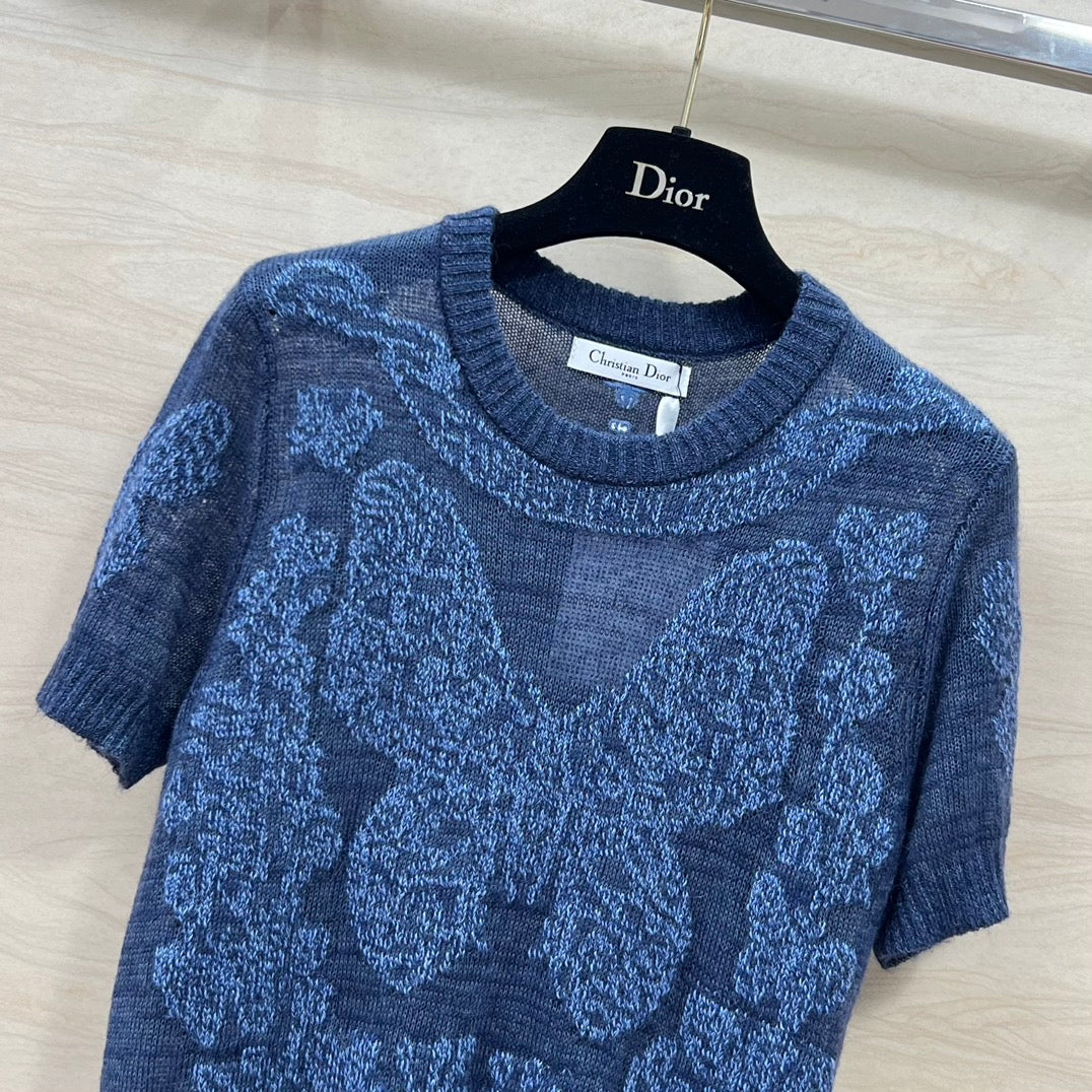 迪D家-2403 24早春新品重工蝴蝶花卉刺繡羊絨針織短袖上衣 藍色