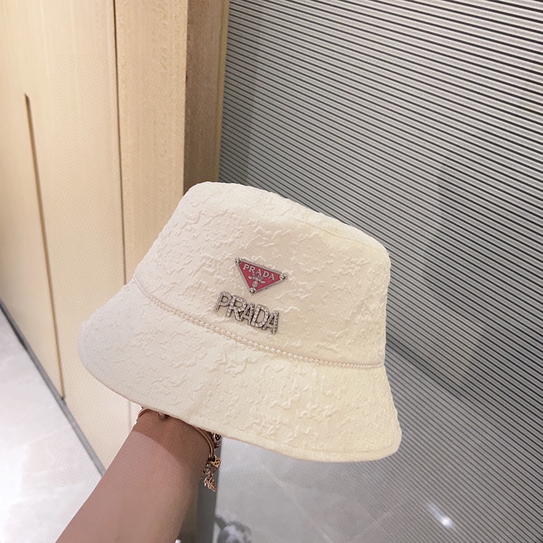 普P家-2023新款小香風珍珠鍊漁夫帽 白色