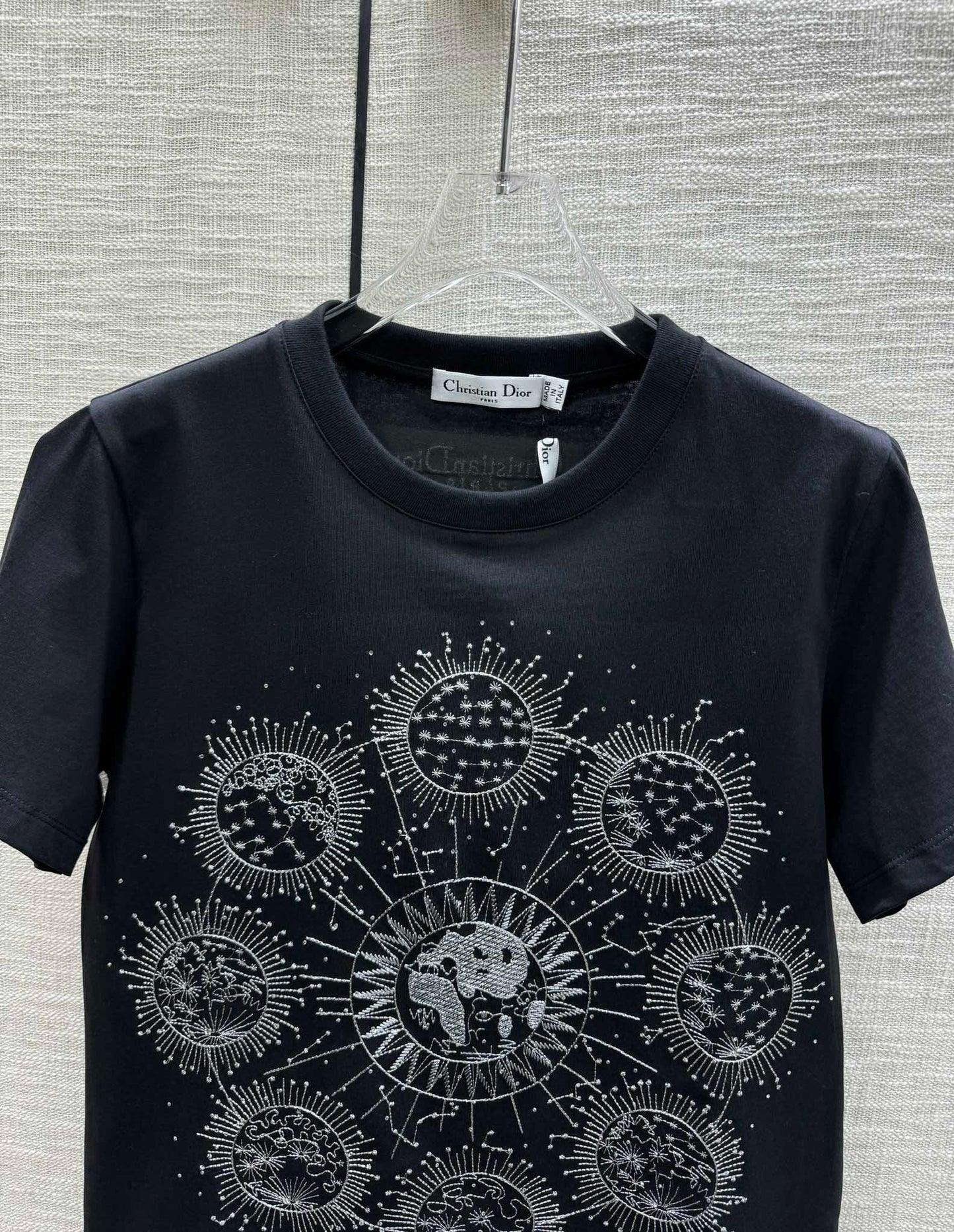 迪D家-2403 24早春最新撞色刺繡高訂百搭TEE 黑色