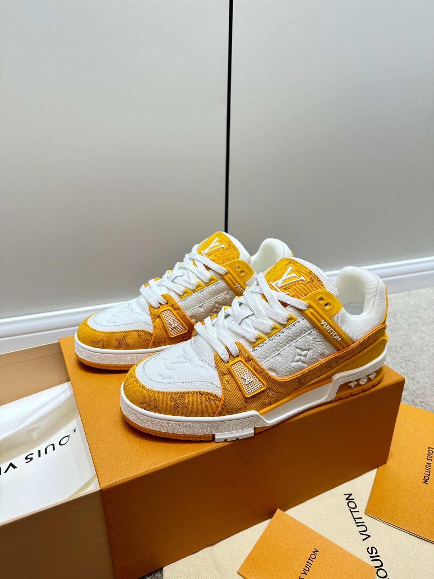 路L家-Trainer 運動鞋 白黃色