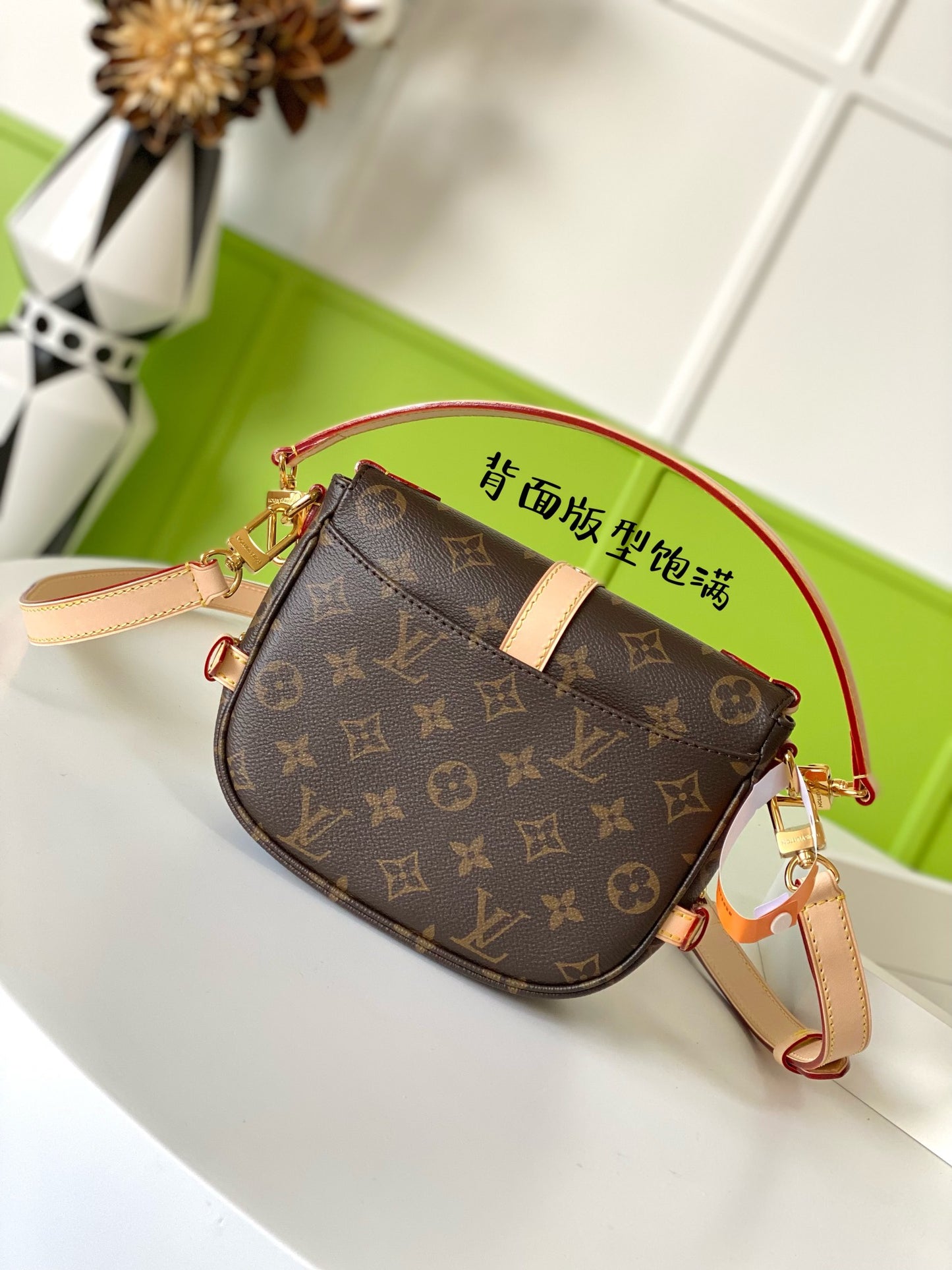 M46740 路L家-Saumur BB 手提斜肩包
