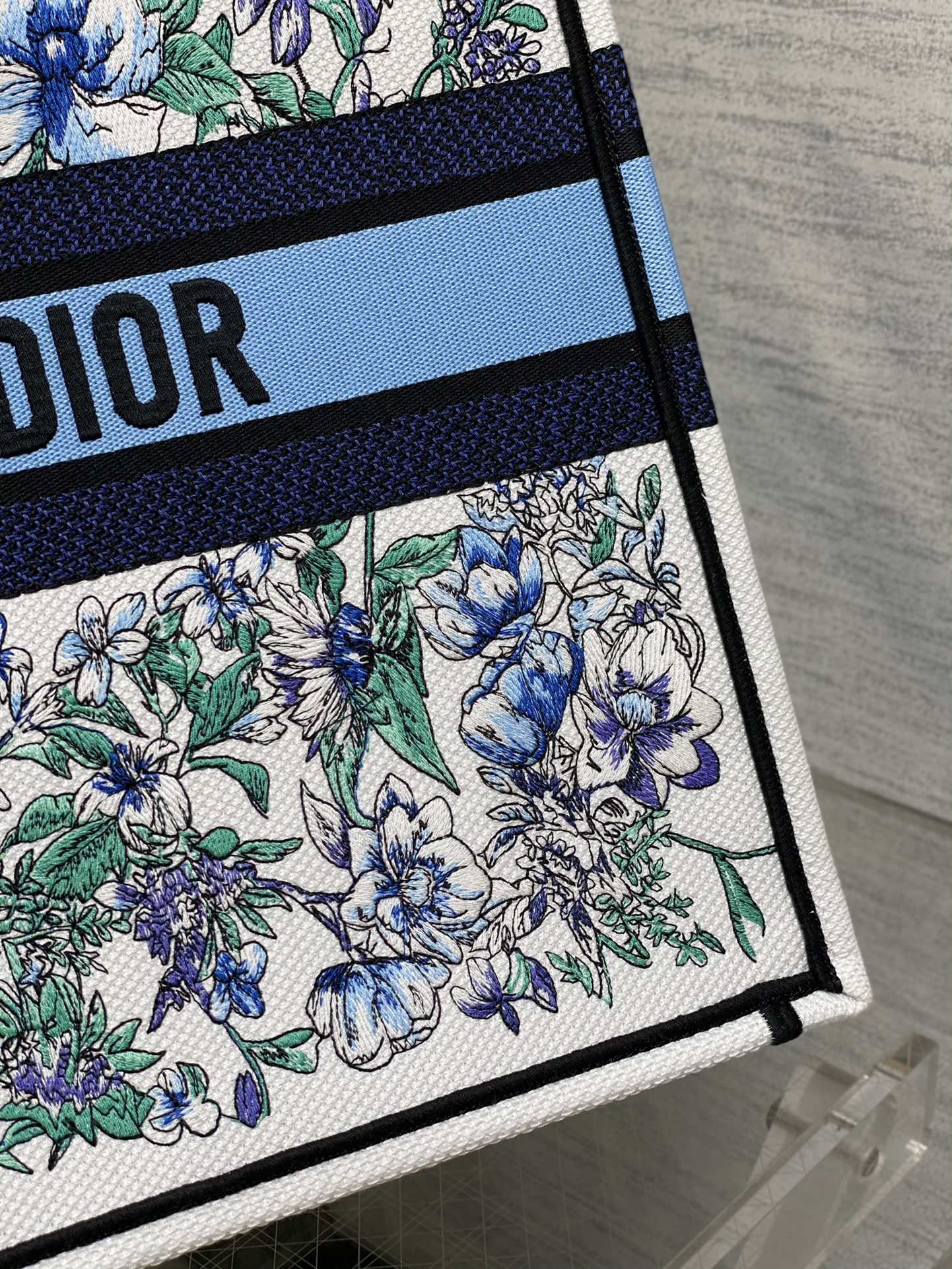 迪D家-Book Tote 2023春夏系列 浪漫花刺繡藍色 大號