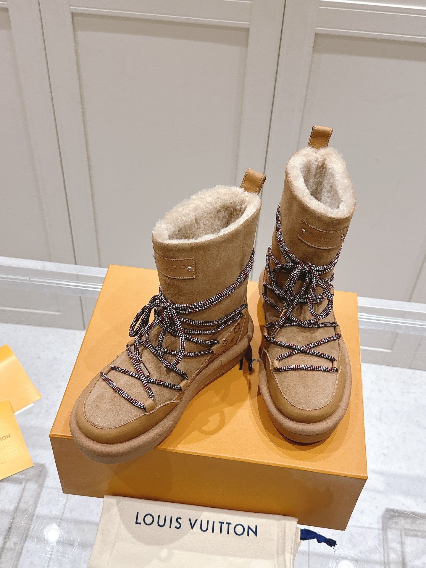 路L家-2024厚底雪地靴 咖啡色
