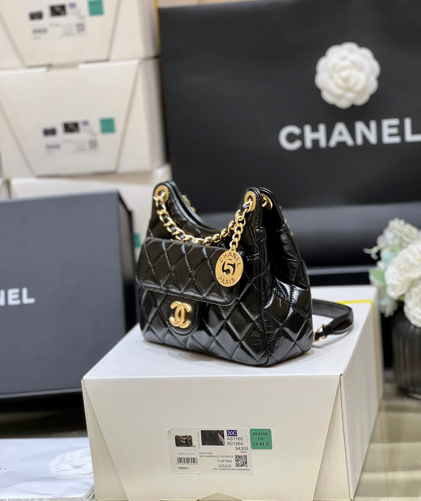 小香家-Chanel Hobo 23c早春款 油蠟皮黑色 小號