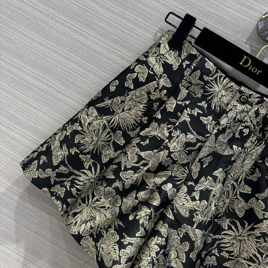 迪D家-2403 24早春度假蝴蝶花元素經典百搭高腰小短褲 黑色