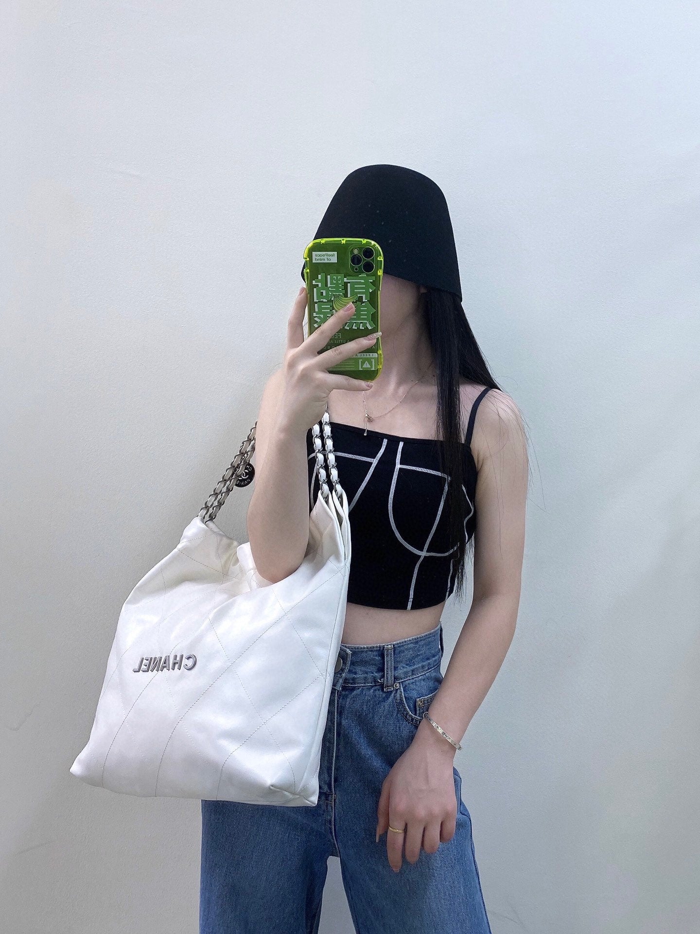 小香家-22BAG 小號 白色 上身圖