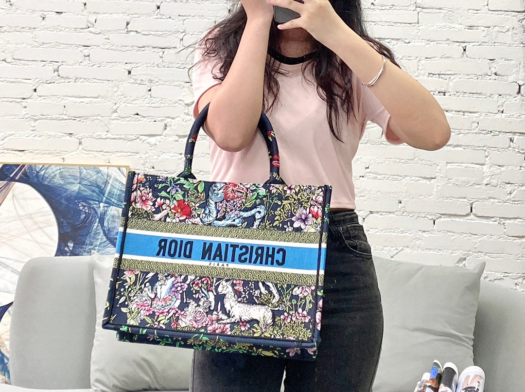 迪D家-Book Tote 黑花刺繡 中號