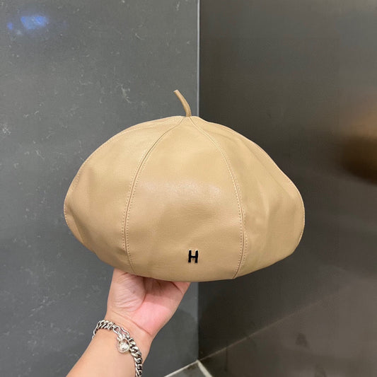 小愛款-高級皮質感畫家帽 卡其色