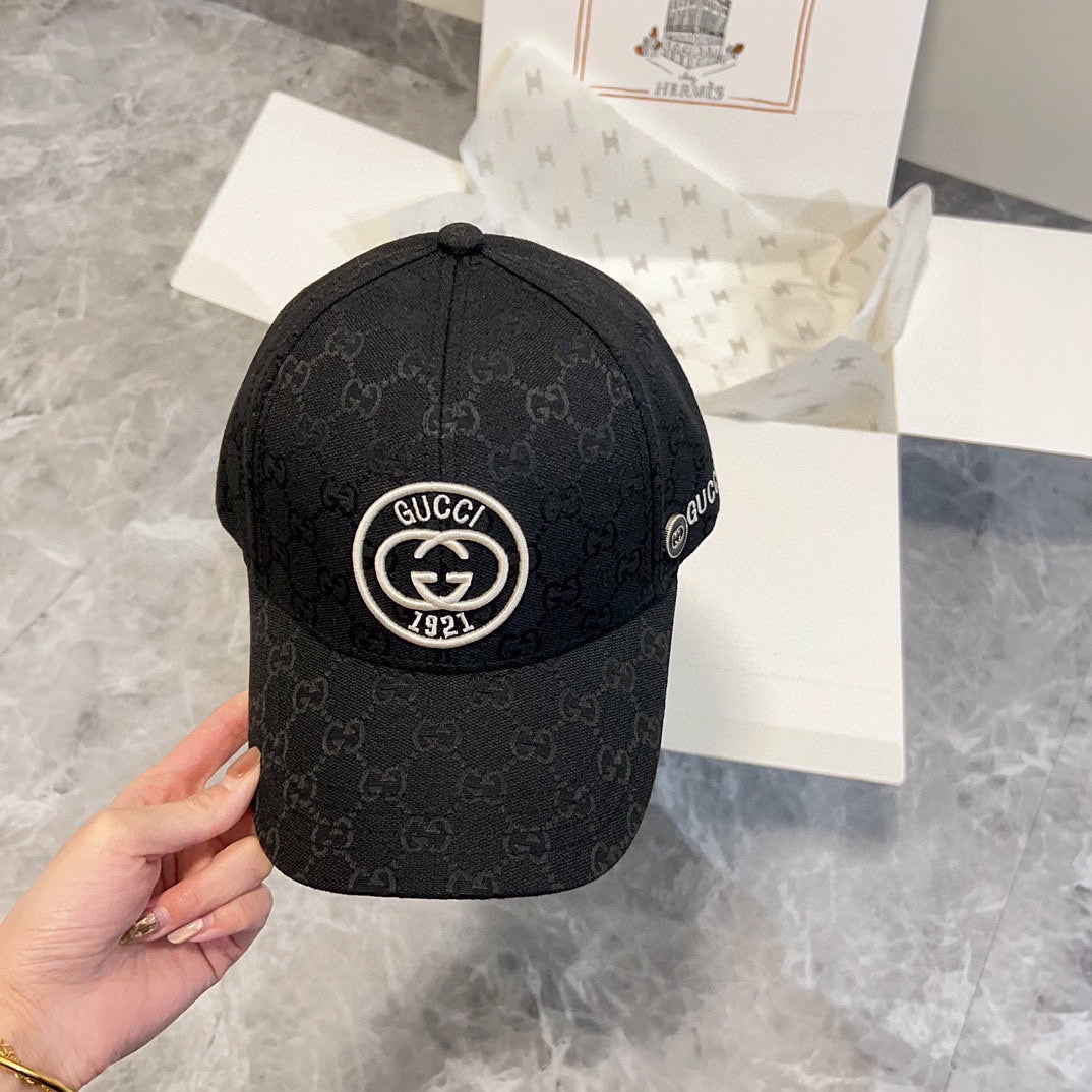 古G家-2024新款 重工刺繡Logo棒球帽 黑色