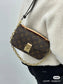 M46279 路L家-Pochette Métis East West 手提斜跨包