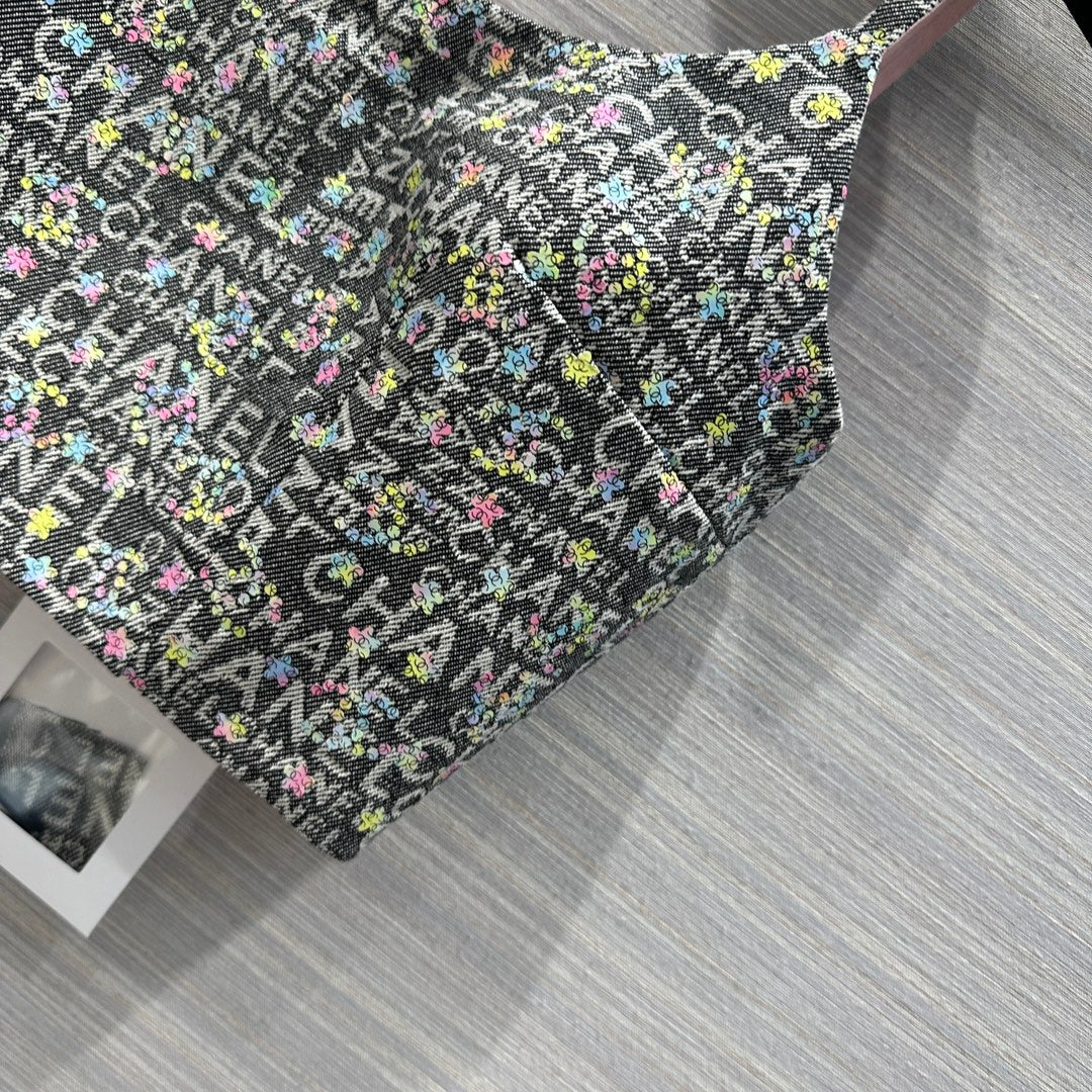 小香風-2403 24春夏新品重工色織提花字母燙珠背心