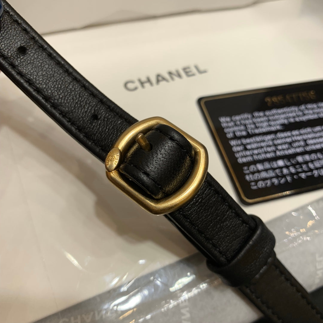 小香家-Chanel 19腰包 迷你口蓋黑色