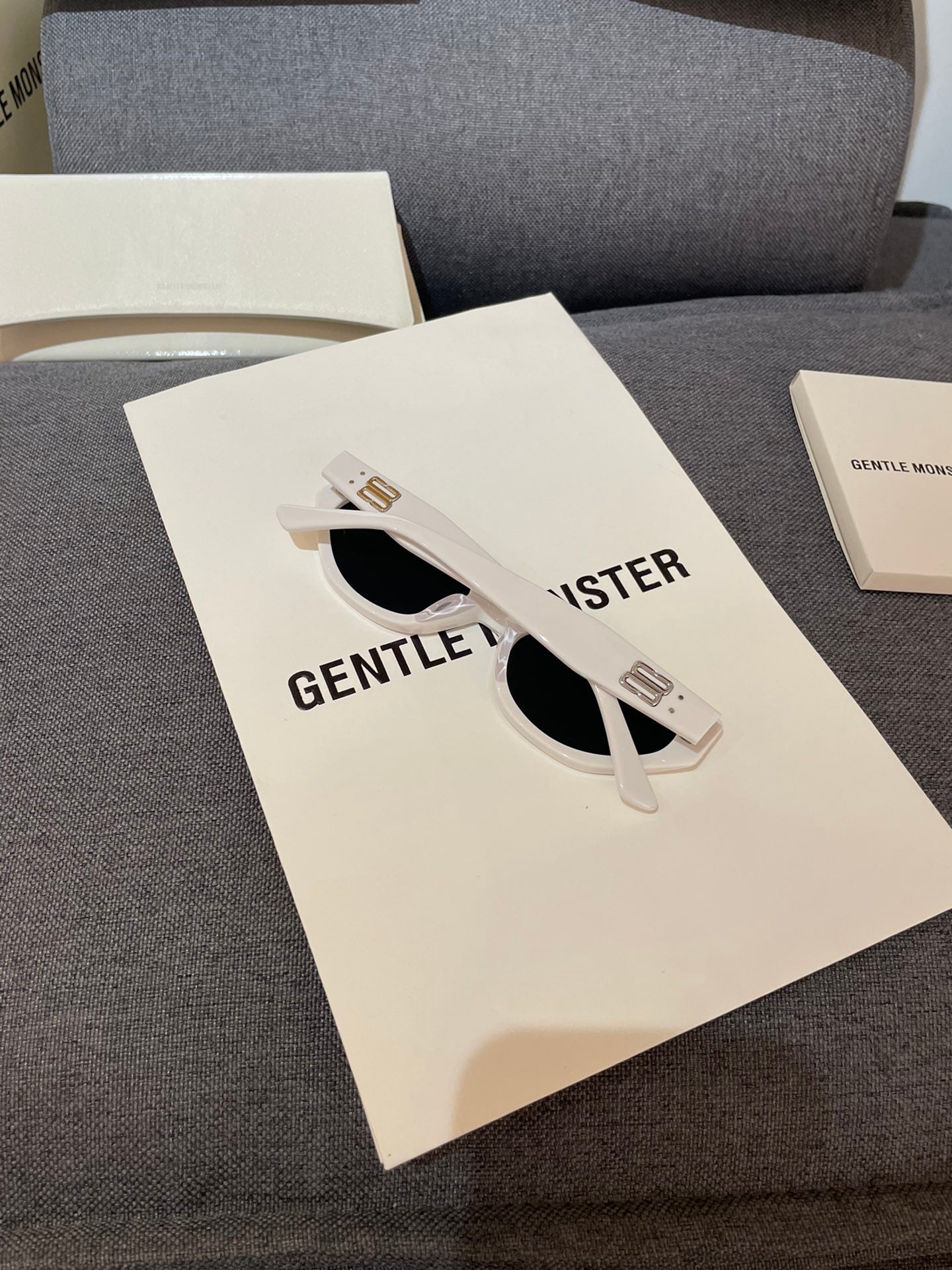 GENTLE-墨鏡 Collection 白色