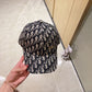 迪D家-新款經典老花刺繡棒球帽 米黑色