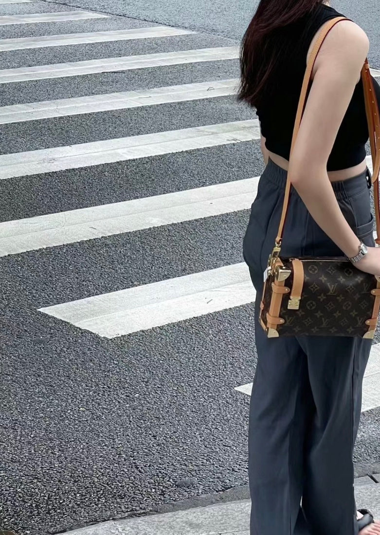 M46358 路L家-Side Trunk MM 手提斜跨包
