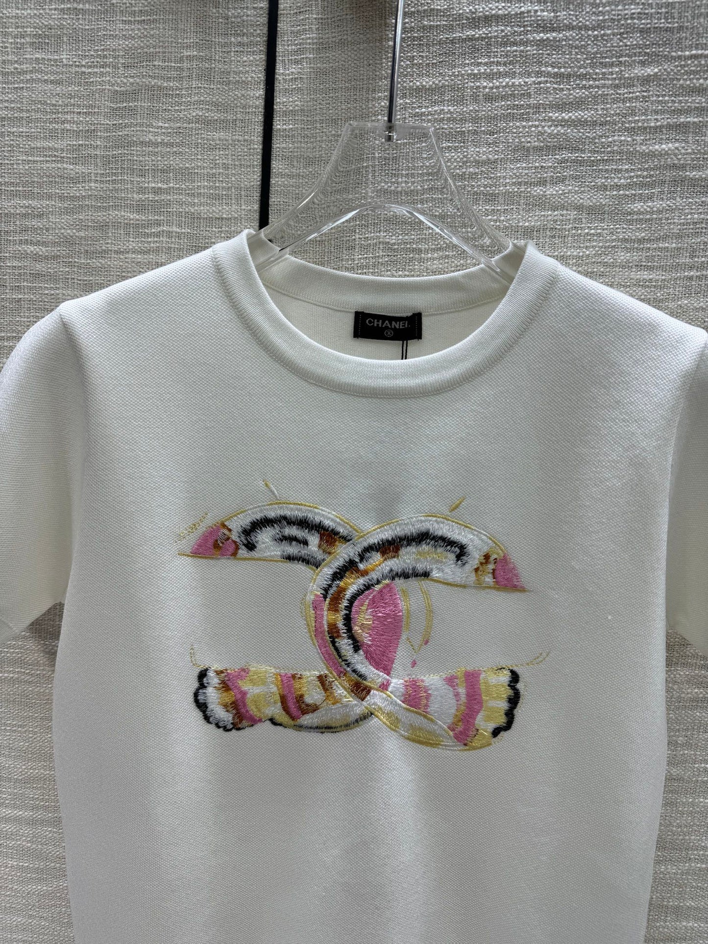 小香家-2403 刺繡針織短袖 白色