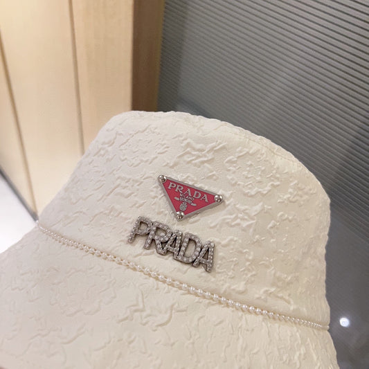 普P家-2023新款小香風珍珠鍊漁夫帽 白色