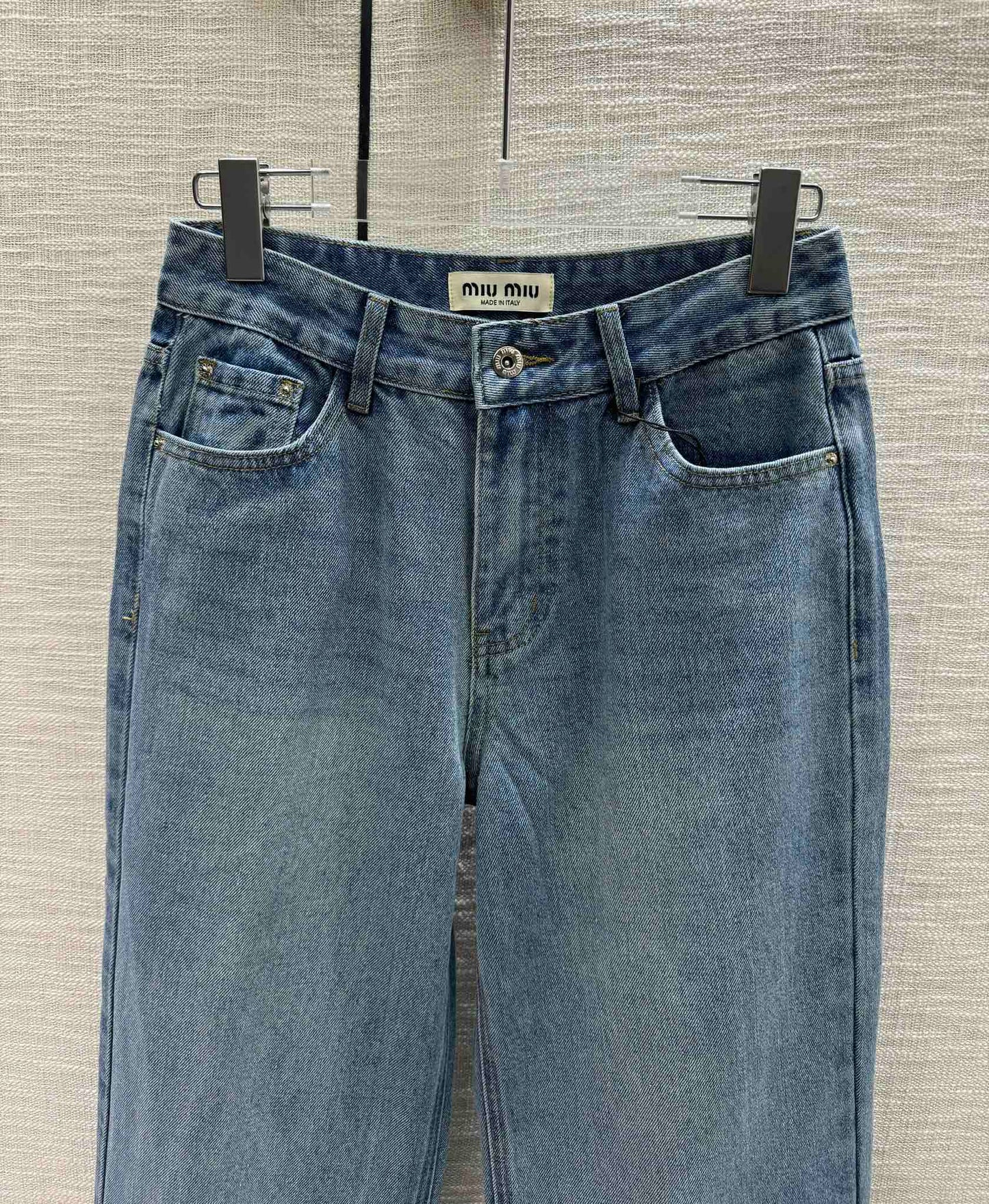 穆M家-2404 口袋燙鑽直筒牛仔褲