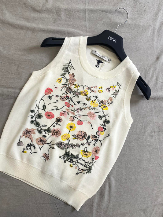 迪D家-2403 24早春最新花卉系列重工刺繡花朵針織背心 白色