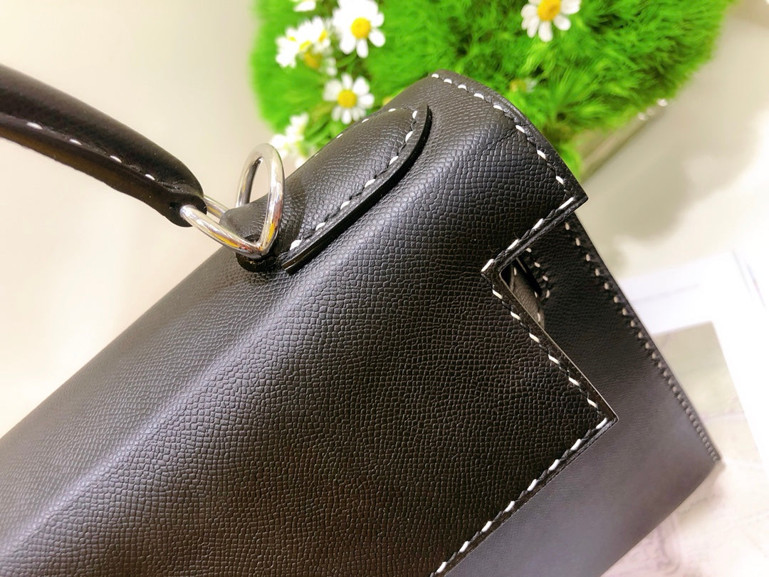 小愛款-限量 Kelly 28 Monsieur 89 nior 黑色 銀扣