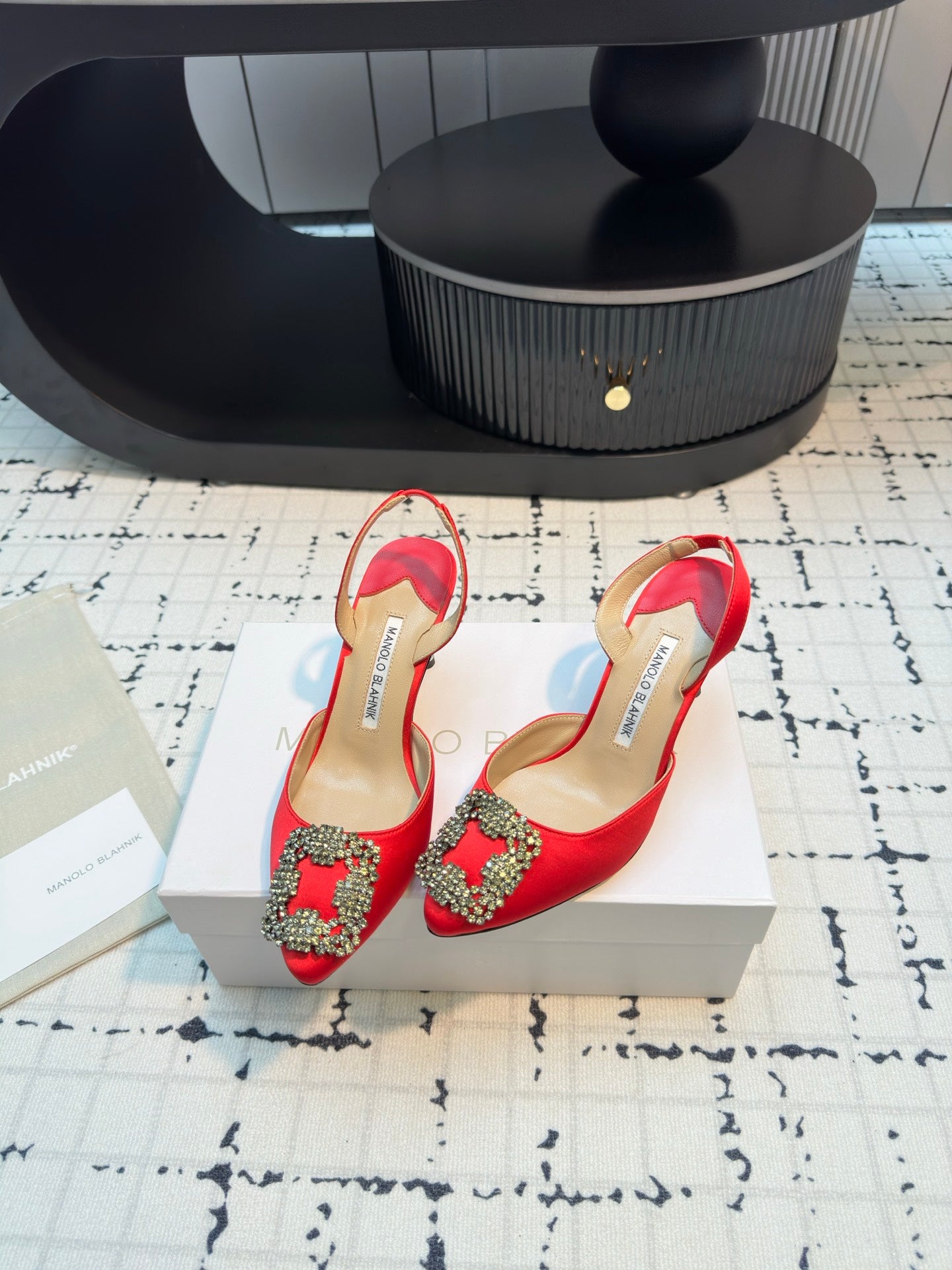 Manolo Blahnik-2024 高跟涼鞋 紅色