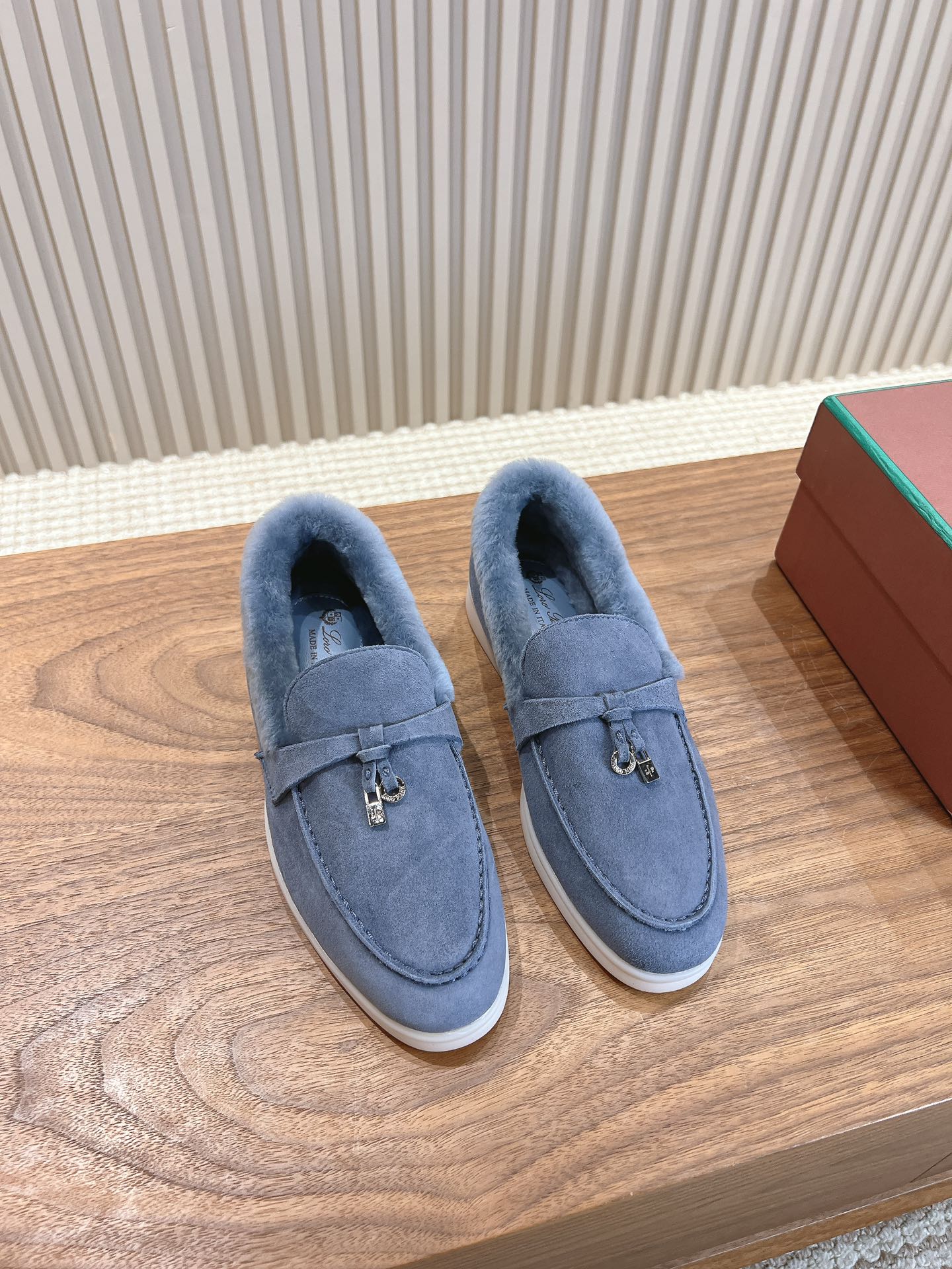 L-Piana-2024 毛毛鞋 藍色