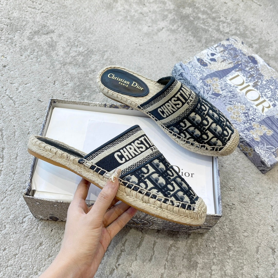 迪D家-經典款 立體刺繡漁夫鞋 拖鞋款