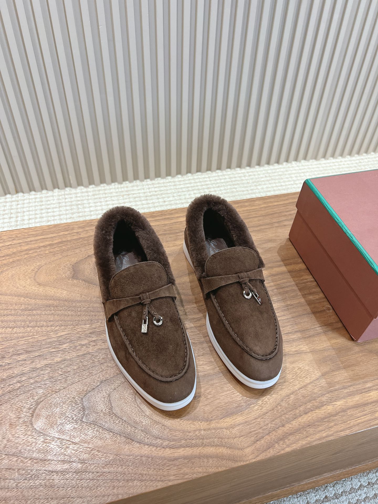 L-Piana-2024 毛毛鞋 深咖啡色