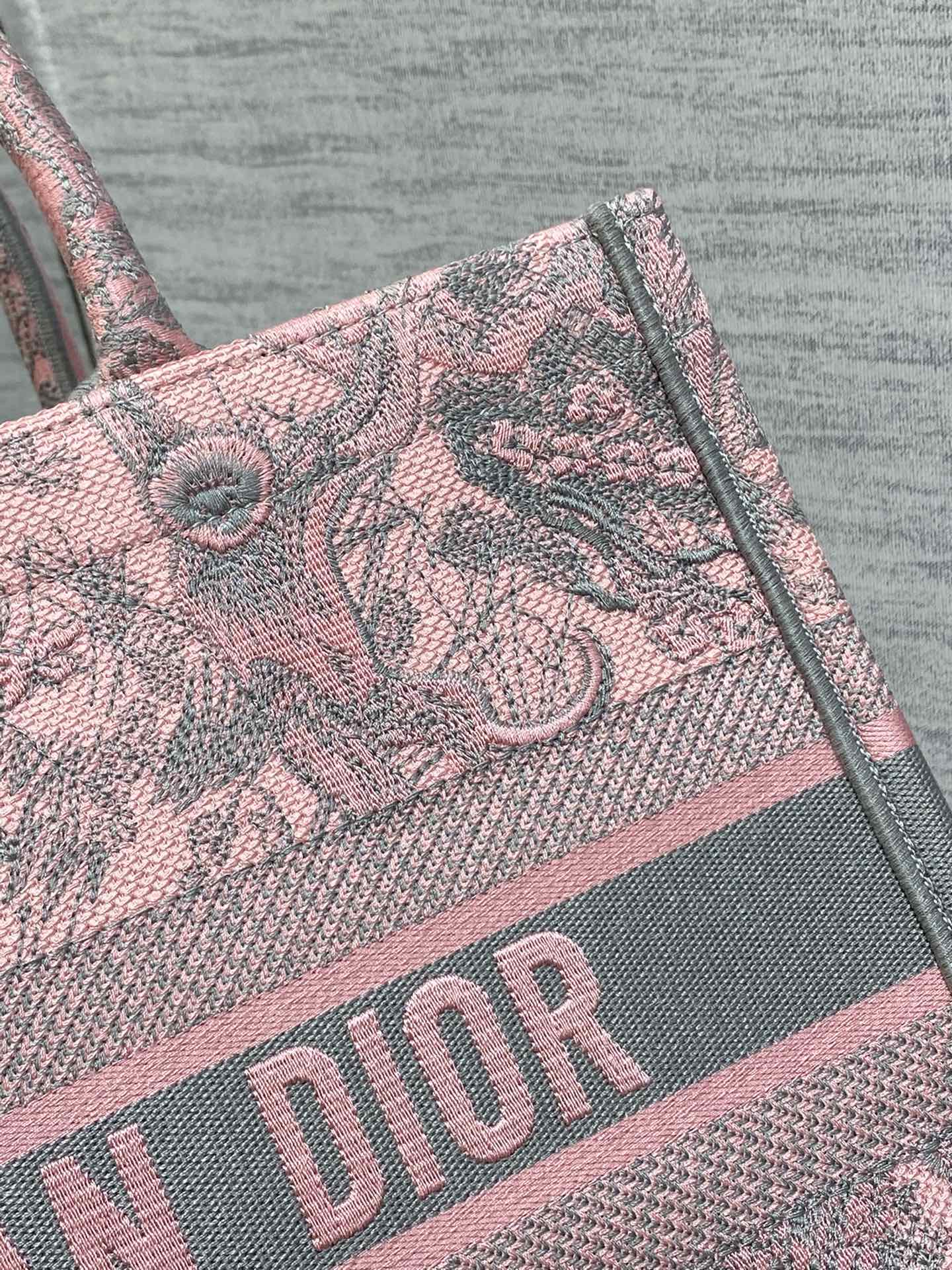 迪D家-Book Tote 2023春夏系列 動物園茹伊灰粉 中號
