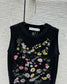 迪D家-2403 24早春最新花卉系列重工刺繡花朵針織背心 黑色